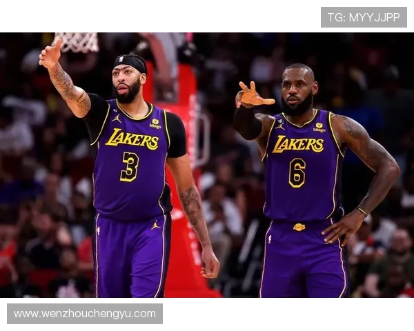 里夫斯接管湖人权力老詹成局外人兄弟恭喜你半年逆袭 里夫斯接管湖人权力老詹成局外人兄弟恭喜你半年逆袭